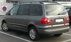 Volkswagen Sharan 1995-2010 гг. Накладка на багажник нержавейка фото 1