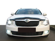 Skoda Superb 2009-2015 гг. Дефлектор капота короткий 2009-2013 (SIM) фото 1