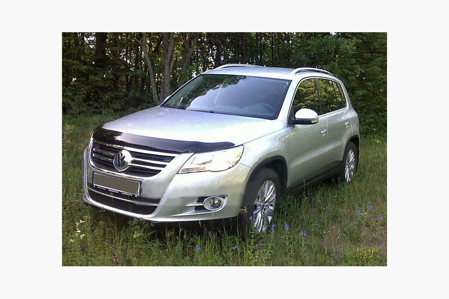 Volkswagen Tiguan 2007-2016 гг. Дефлектор капота (SIM) Image