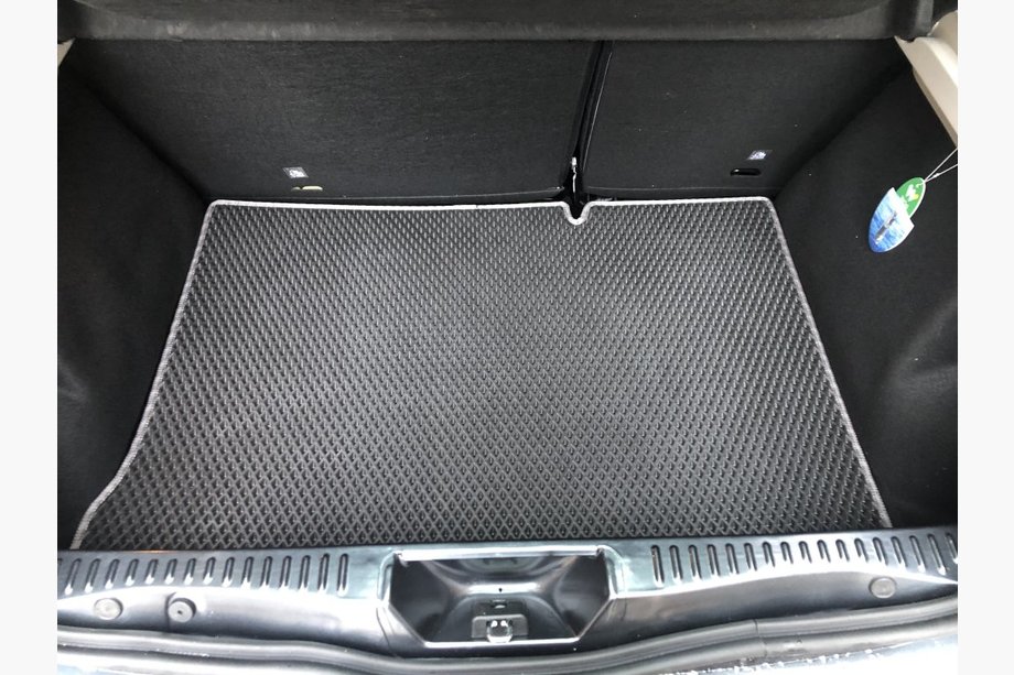 Renault Sandero 2013-2022 гг. Коврик багажника (EVA, Черный) Image