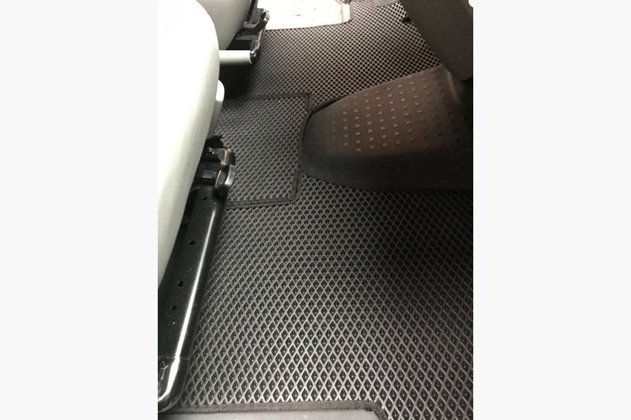 Volkswagen T5 Transporter 2003-2010 гг. Коврики EVA (черные, передние, для 1+1) Image