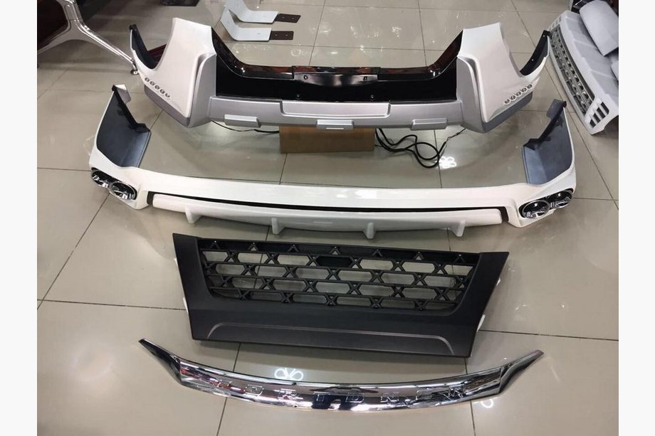 Toyota Fortuner 2015- гг. Комплект обвеса (TRD) Image