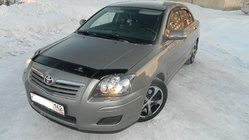 Toyota Avensis 2003-2009 гг. Дефлектор капота (VIP) фото 1