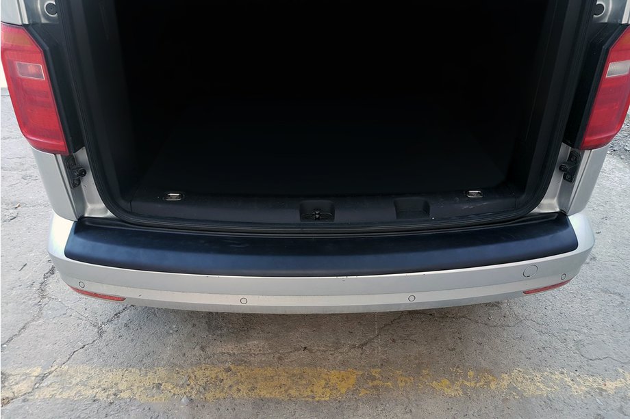 Volkswagen Caddy 2015-2020 гг. Накладка на задний бампер EuroCap (ABS) Image