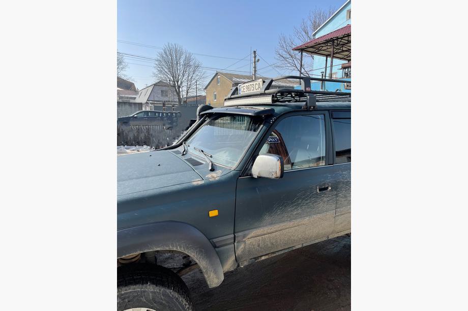 Toyota Land Cruiser 80 1990-1997 гг. Козырек на Лобовое Стекло Image