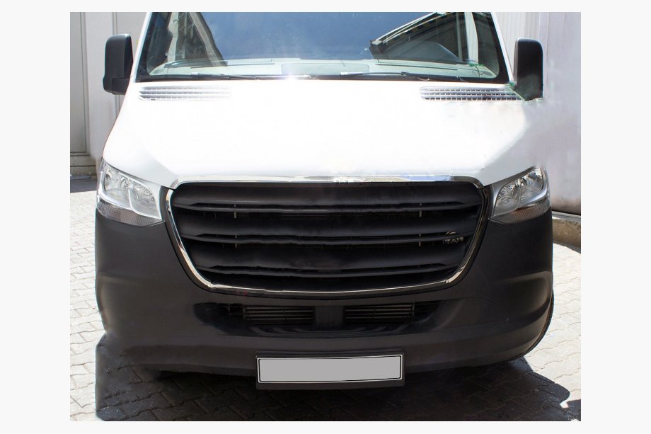 Mercedes Sprinter W907/W910 2018- гг. Хромированная окантовка решетки радиатора (4 шт) Image