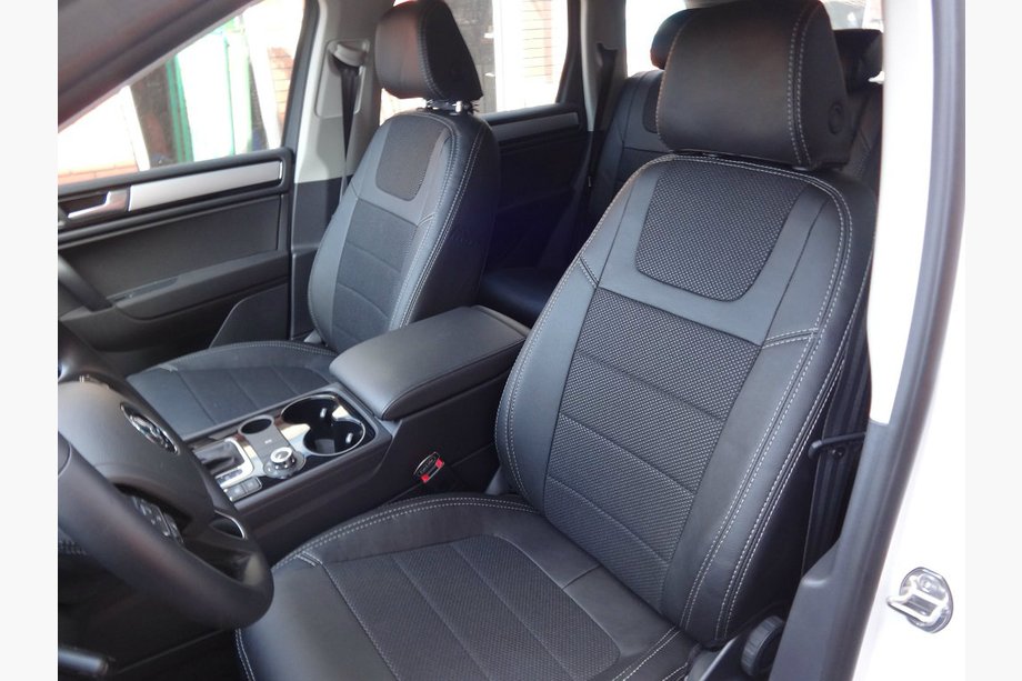 Volkswagen Touareg 2010-2018 гг. Оригинальные чехлы SoyuzAuto Dynamic Image