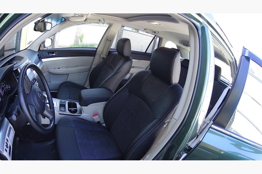 Subaru Outback 2009-2014 гг. Авточехлы SoyuzAuto Leather Style Image