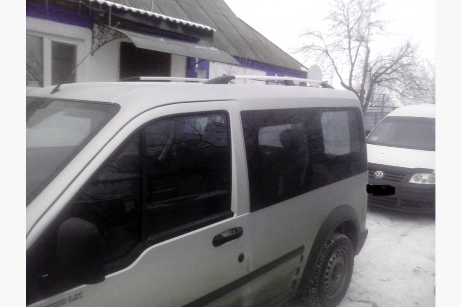 Ford Connect 2002–2006 гг. Хромированные Рейлинги Стандартная база, пластиковые ножки Фото 3