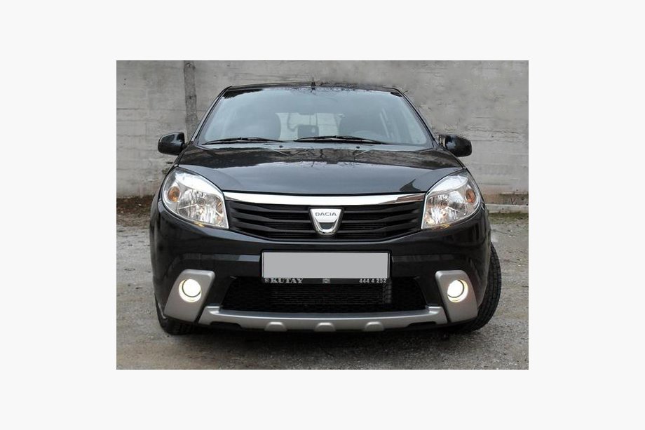 Renault Sandero 2007-2013 гг. Накладки на передний бампер (3 шт., грунтованные) Image