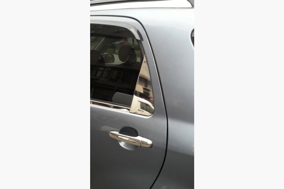 Daihatsu Terios 2006-2017 гг. Накладка на ветровик (2 шт, нержавейка) Фото 5