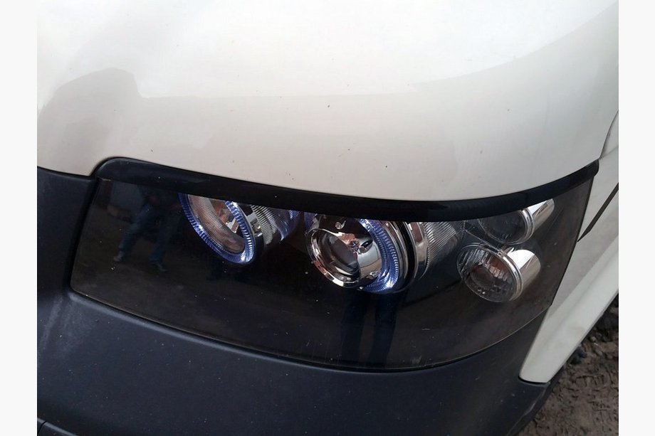 Volkswagen T5 Multivan 2003–2010 гг. Реснички на фары (2 шт., пластик, черные) Черный Матовый Image