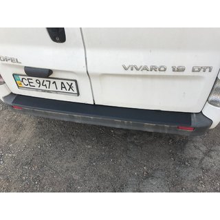 Накладка на задний бампер DDU (ABS) Opel Vivaro 2001–2015 гг. фото 2