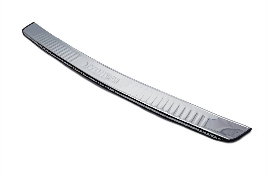 Hyundai H300, H1, Starex 2008-2020 гг. Накладка на задний бампер с отбортовкой Carmos (нержавейка) Image