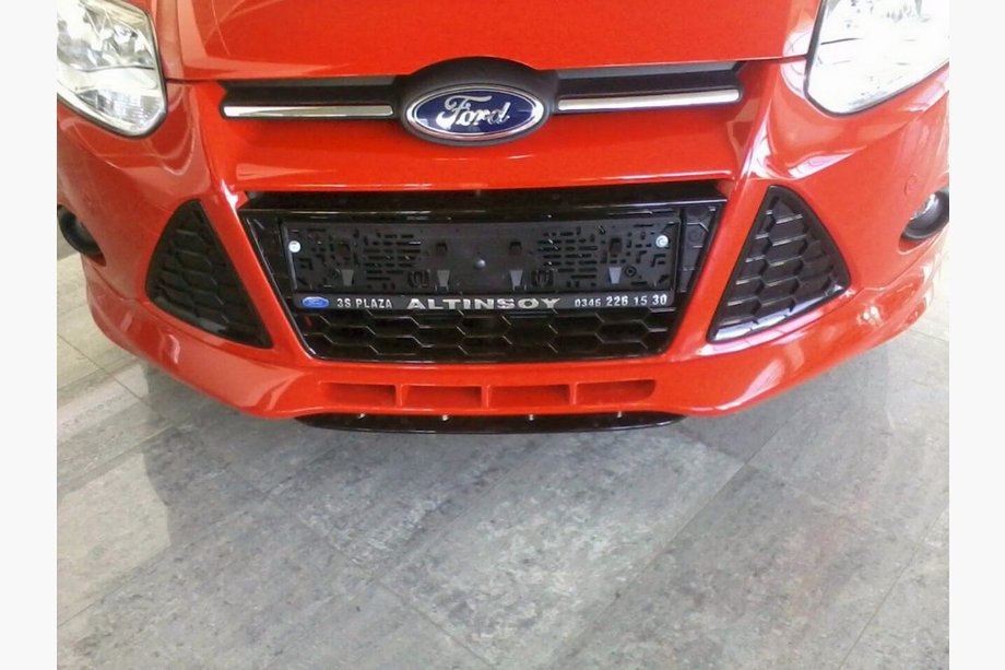 Ford Focus III 2011-2017 гг. Накладка на передний бампер 2011-2014 (грунт под покраску) Image