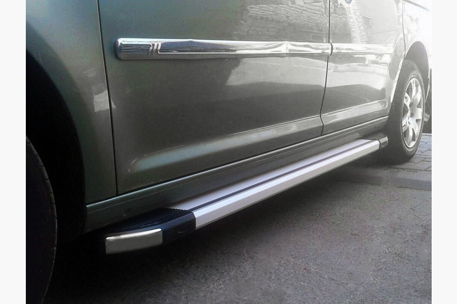 Volkswagen Caddy 2010-2015 гг. Боковые Подножки Rainbow (2 шт., Алюминий) Image