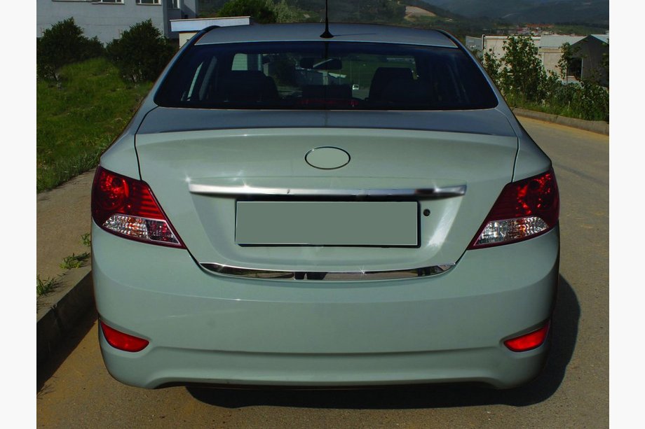 Hyundai Accent 2011-2017 гг. Накладка на багажник нержавейка Image