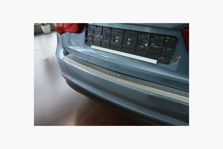 Kia Rio 2012-2017 гг. Накладка на задний бампер с загибом NataNika (нержавейка) Image