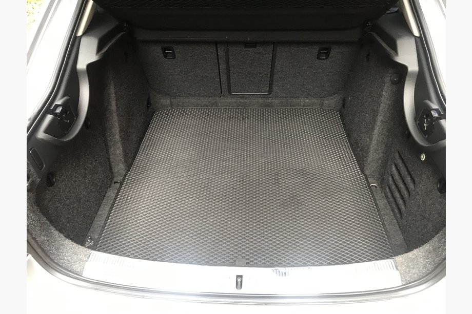 Skoda Superb 2009-2015 гг. Коврик багажника Liftback (EVA, Черный) Image