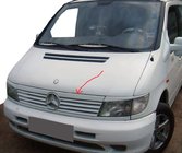 Mercedes Vito W638 1996-2003 гг. Накладка на решетку радиатора (пластик) Черный Матовый фото 1