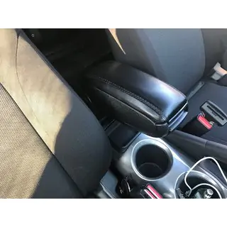 Подлокотник Nissan Juke 2010-2019 гг. фото 1