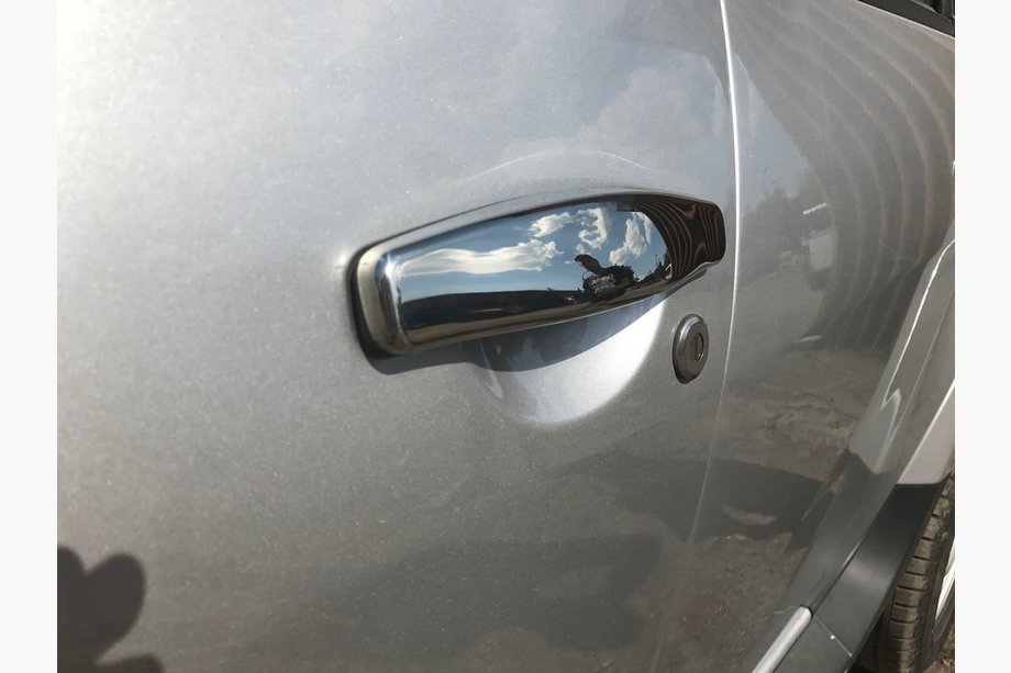 Dacia Duster 2008-2018 гг. Хромированные Накладки на Ручки (4 шт., Нержавейка) Carmos - Турецкая Нержавеющая Сталь Image