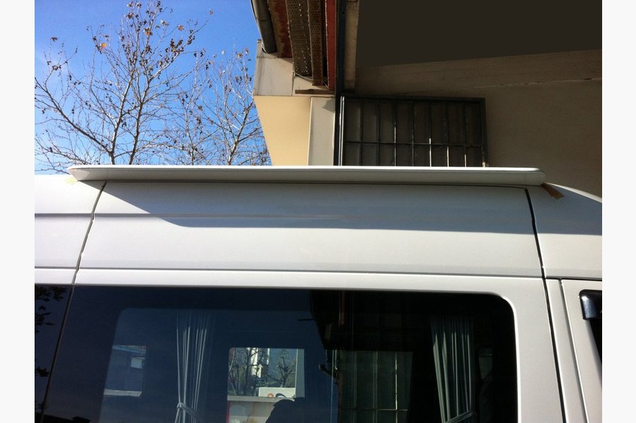 Mercedes Sprinter W906 2006–2018 гг. Спойлер боковой двери (грунтованный под покраску) Image