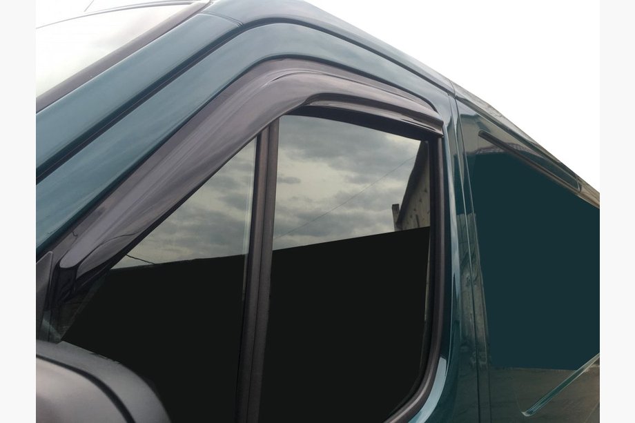 Mercedes Sprinter W906 2006–2018 гг. Клеящиеся дефлекторы окон (2 шт, Aomis) Image