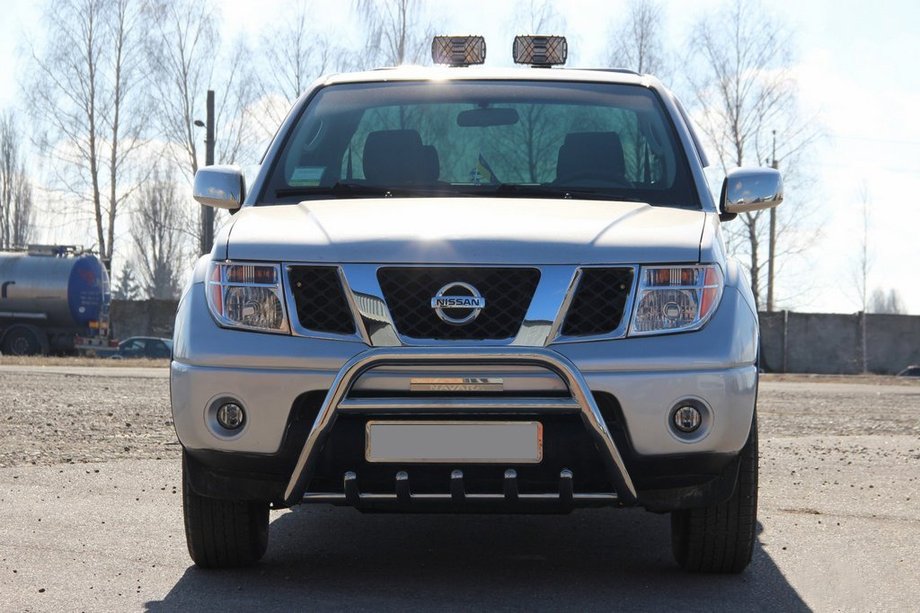 Nissan Navara 2006-2015 гг. Кенгурятник WT003 (нержавейка) Image