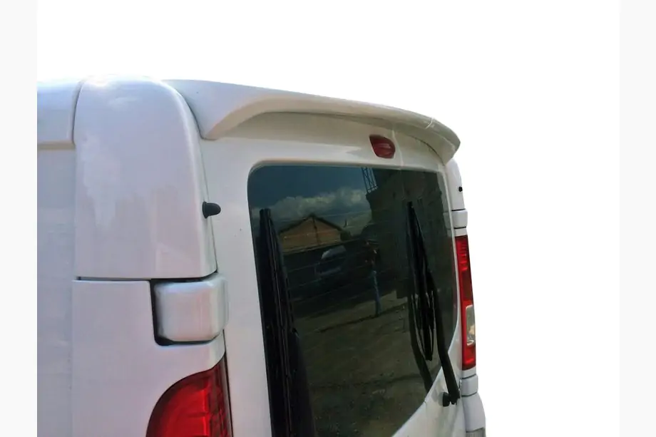 Nissan Primastar 2002-2014 гг. Спойлер на распашную дверь Anatomik (грунтованный под покраску) Image