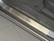 Opel Vectra C 2002-2008 гг. Накладки на Пороги Nataniko (4 шт., Нержавейка) Стандарт - лента Lohmann, 0,5 мм фото 1