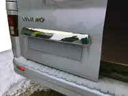 Opel Vivaro 2015-2019 гг. Накладка из нержавейки над номером фото 1