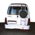 Citroen Berlingo 1996-2008 гг. Накладка на задний бампер (грунтованная под покраску) фото 2