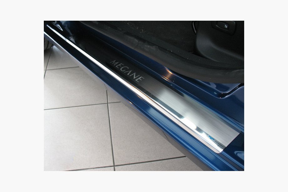 Renault Megane III 2009-2016 гг. Накладки на Пороги Nataniko (4 шт., Нержавейка) Стандарт - лента Lohmann, 0,5 мм Image