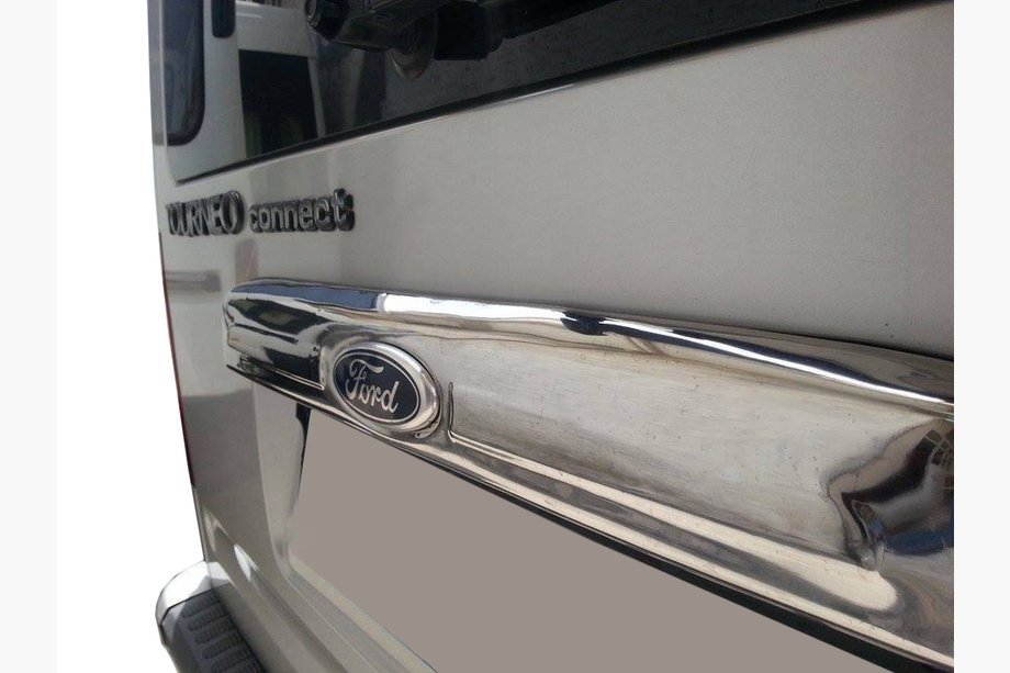 Ford Connect 2010-2013 гг. Хромированная планка над номером (установка на оригинал, нержавейка) OmsaLine - Итальянская Нержавейка Image