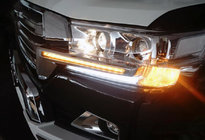 Toyota Land Cruiser 200 2007-2021 гг. Реснички на фары с LED (2016↗) фото 3