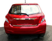 Toyota Yaris 2010-2020 гг. Накладка на багажник нержавейка фото 1