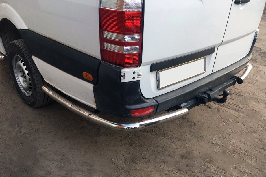 Volkswagen Crafter 2006-2016 гг. Боковые трубы за задним колесом, угловые (2 шт., нержавейка) Длинная база Image