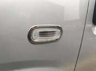 Opel Combo 2012-2018 гг. Хромированные окантовки поворотников (2 шт., нержавейка) фото 1