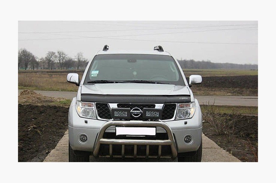 Nissan Navara 2006-2015 гг. Дефлектор капота VIP (2005-2010) Image
