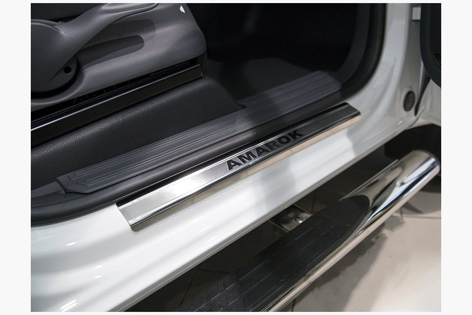 Volkswagen Amarok 2010-2022 гг. Накладки на Пороги Nataniko (4 шт., Нержавейка) Image