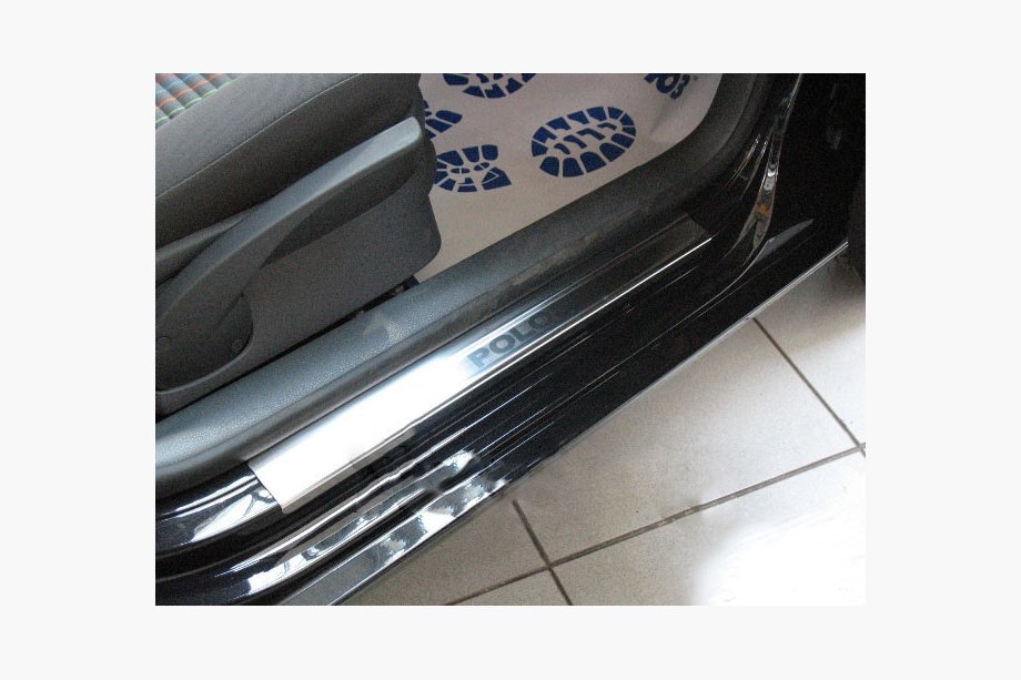 Volkswagen Polo 2001-2009 гг. Накладки на Пороги Nataniko (4 шт., Нержавейка) Стандарт - лента Lohmann, 0,5 мм Image