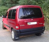 Citroen Berlingo 1996-2008 гг. Премиум модельные брызговики с углублением (2 шт) фото 2