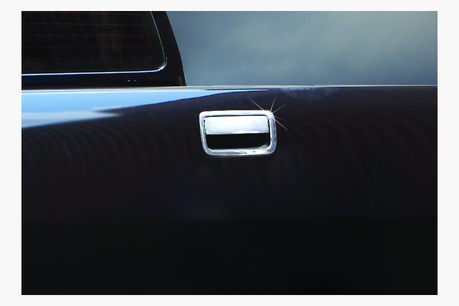 Volkswagen Amarok 2010-2022 гг. Накладка на ручку багажника Нержавейка OmsaLine - Итальянская Нержавейка Image