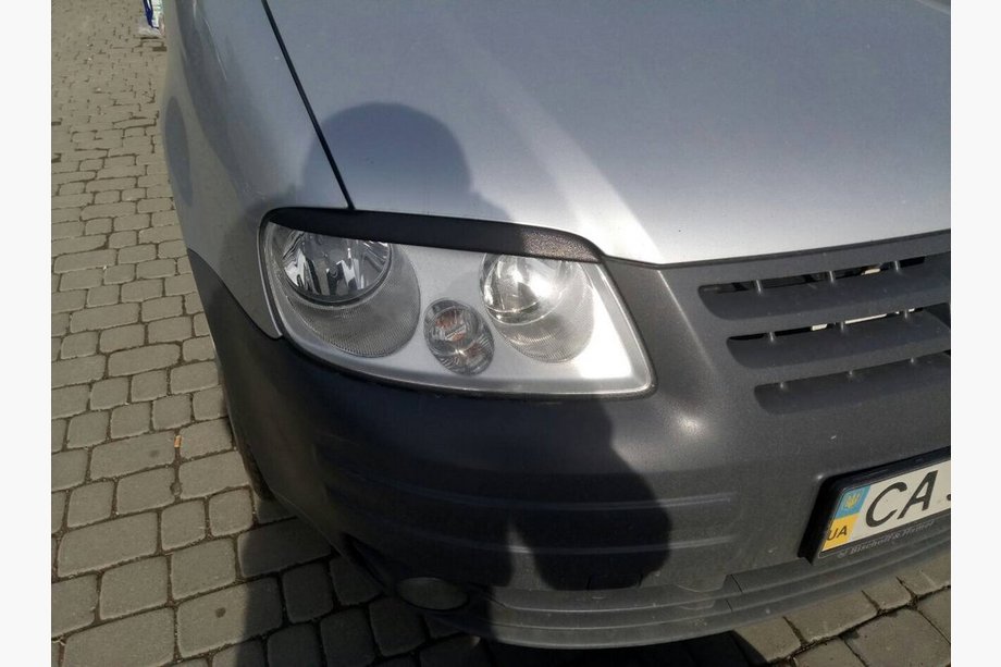 Volkswagen Caddy 2004-2010 гг. Реснички на фары (черные) Фото 9