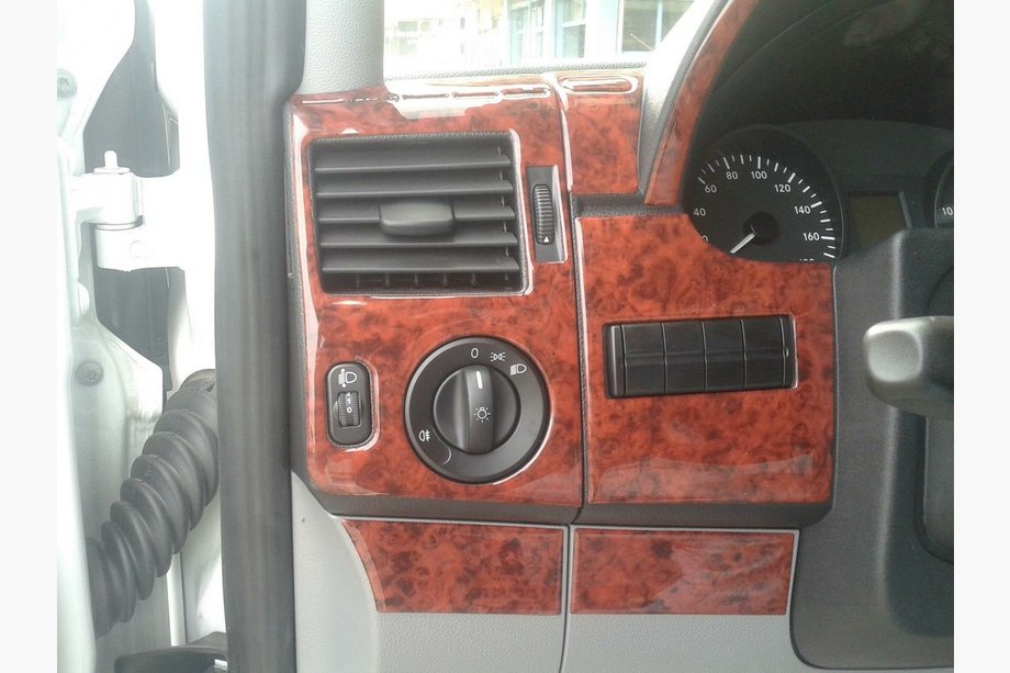 Volkswagen Crafter 2006-2016 гг. Накладки на панель приборов (50 деталей) Титан Фото 8