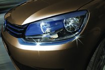 Volkswagen Caddy 2010-2015 гг. Накладки на фары (2 шт., нержавеющая сталь) фото 1
