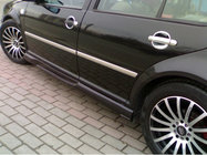 Volkswagen Bora 1998-2004 гг. Боковые пороги Sport (грунтованные под покраску) фото 1