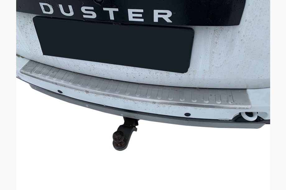 Renault Duster 2008–2017 гг. РАСПРОДАЖА! Накладка на задний бампер Carmos с загибом (нержавейка) Image