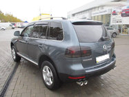 Volkswagen Touareg 2002–2010 гг. Хромированные Рейлинги (Пластиковые Ножки) Металлическая ножка фото 9